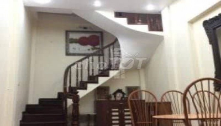 CHO THUÊ NHÀ NGUYÊN CĂN PHỐ MINH KHAI 4 TẦNG, 25M2, 2 NGỦ, 11 TRIỆU
